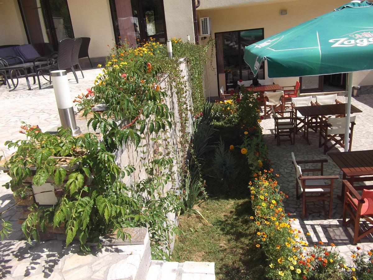 Hotel Enchevi Kirkovo  Exterior photo